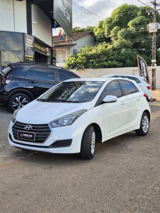 HYUNDAI HB20 1.0 COMFORT 12V FLEX 4P MANUAL HYUNDAI HB20 1.0 COMFORT 12V FLEX 4P MANUAL